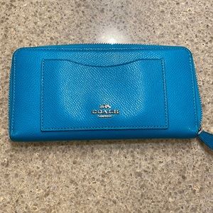 Coach Zipper Teal 12 Card Slot Wallet